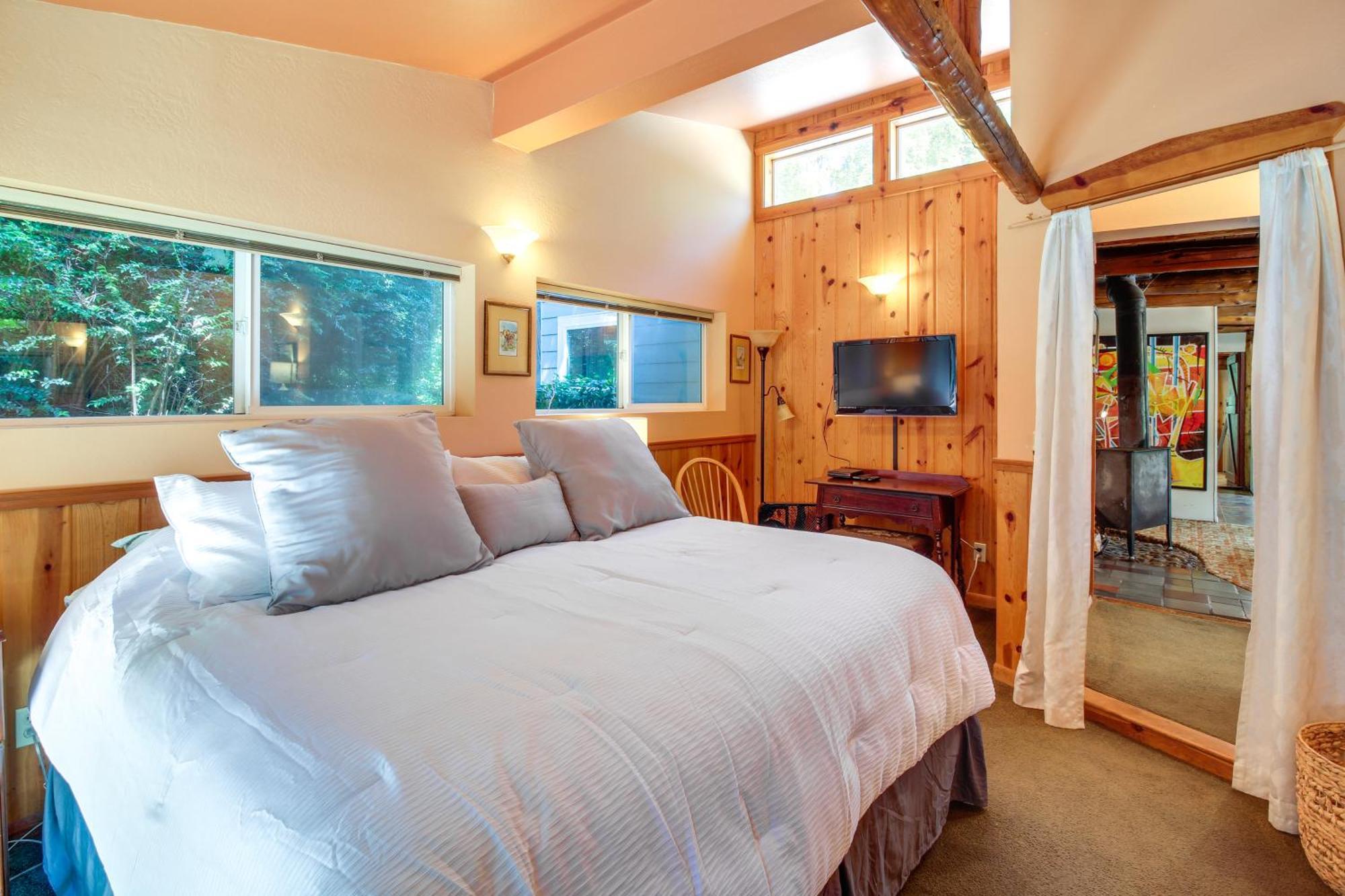Rustic Bandon Log Cabin On 5 Acres Of Woodlands! Exterior photo